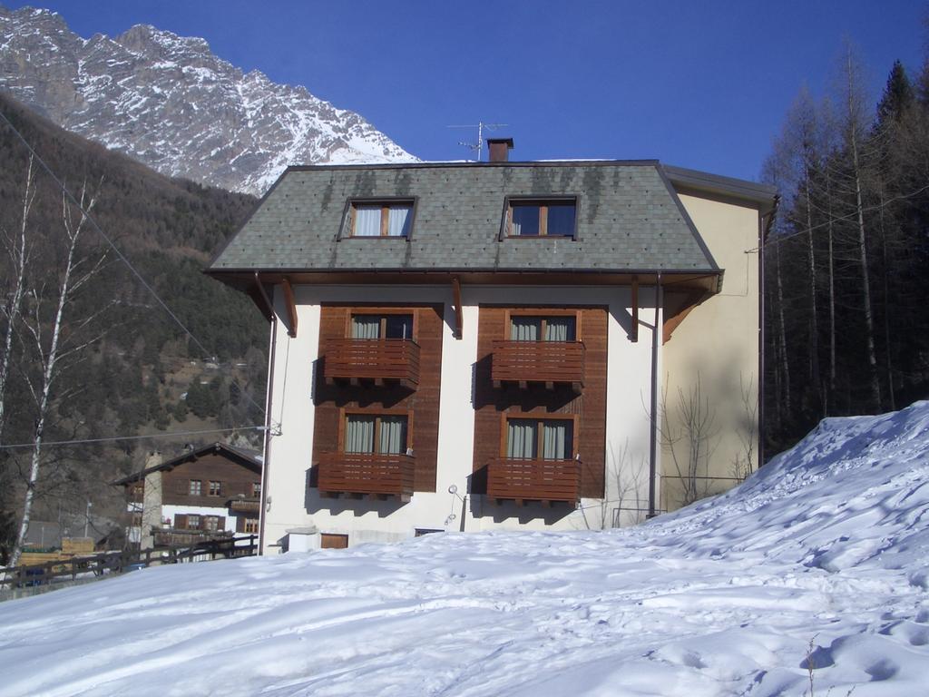 La Villa Feleit Бормио Экстерьер фото